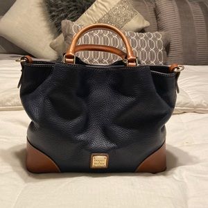 Authentic. Dooney and Bourke purse, medium tote